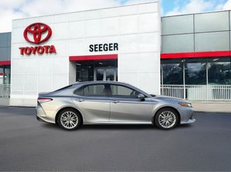Used 2019 Toyota Camry XLE video 2