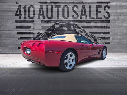 Used 1999 Chevrolet Corvette Convertible w/ Memory Pkg RWD image 11