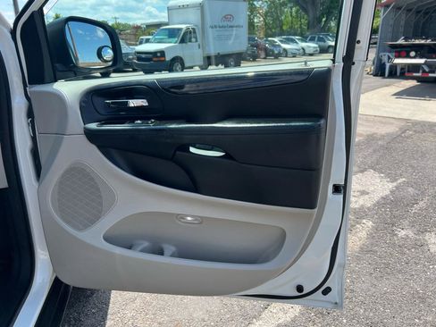 Used 2013 RAM C/V Tradesman w/ UConnect Hands-Free Group FWD image 16