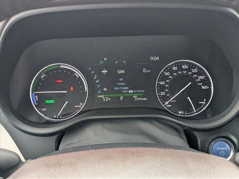 Used 2023 Toyota Sienna Platinum image 11