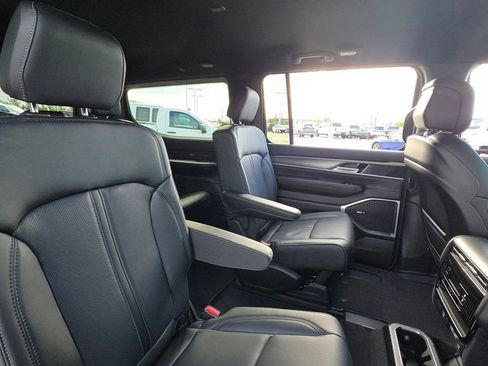 New 2026 Jeep Grand Wagoneer Limited AWD/4WD image 14