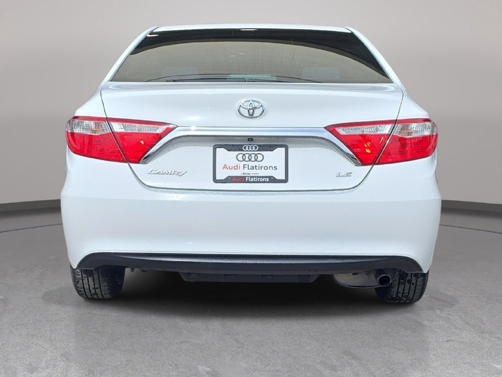 Used 2017 Toyota Camry LE FWD image 7