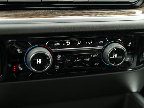 Used 2025 Chevrolet Silverado 1500 LT w/ Texas Edition Plus image 18