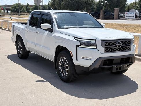 Used 2024 Nissan Frontier SL w/ Technology Package RWD image 1