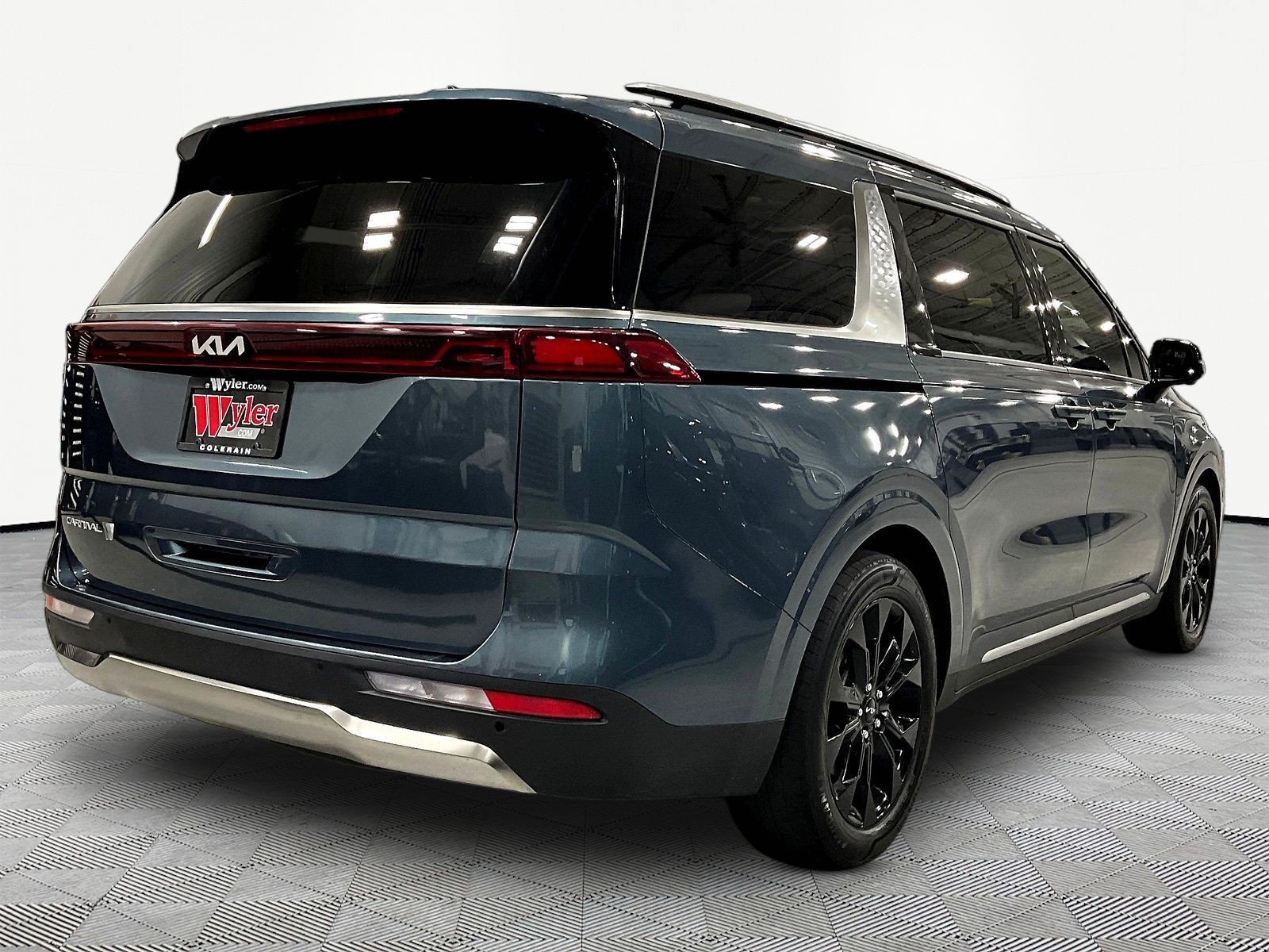 Used 2024 Kia Carnival SX Prestige FWD image 6