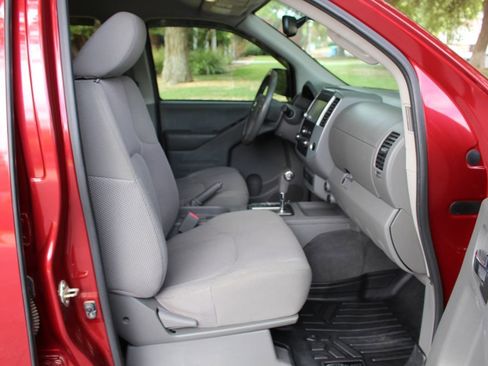 Used 2019 Nissan Frontier SV w/ Value Truck Package image 18