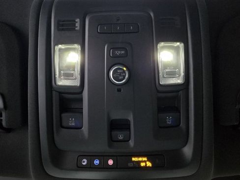 Used 2022 Chevrolet Tahoe Z71 image 27