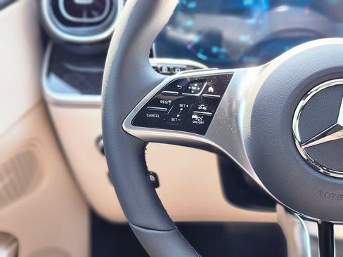 New 2026 Mercedes-Benz GLC 300 4MATIC image 25