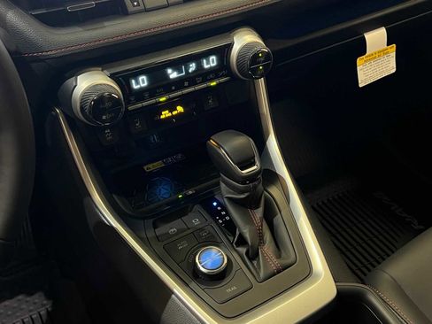 Certified 2025 Toyota RAV4 XSE image 23