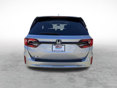 Certified 2025 Honda Odyssey EX-L image 5