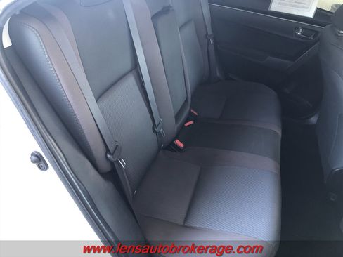Used 2018 Toyota Corolla LE FWD image 20