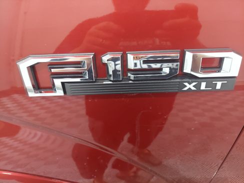 Used 2017 Ford F150 XLT w/ Equipment Group 302A Luxury AWD/4WD image 5