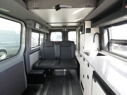 Used 2022 Mercedes-Benz Sprinter 2500 image 17