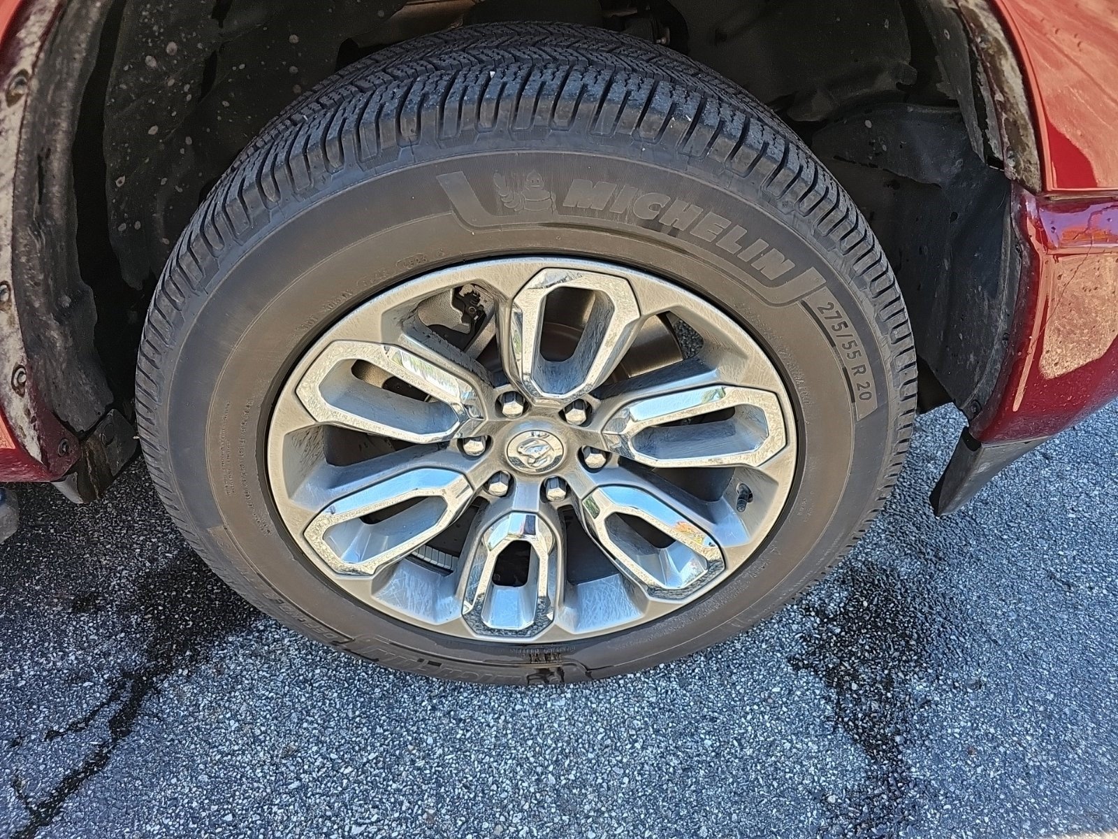 Used 2021 RAM 1500 Laramie w/ Sport Appearance Package AWD/4WD image 9