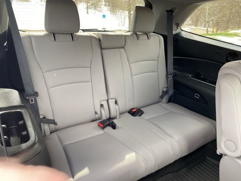 Used 2022 Honda Pilot Elite image 15
