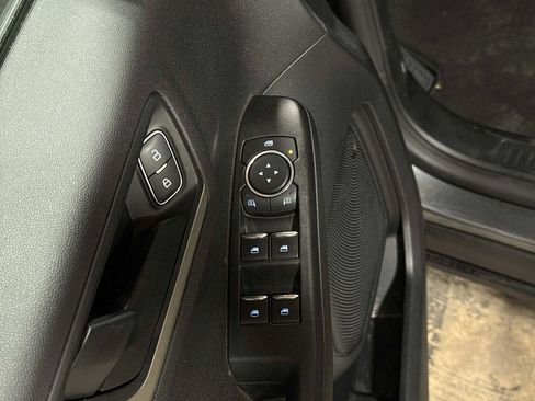 Used 2022 Ford Escape S image 22