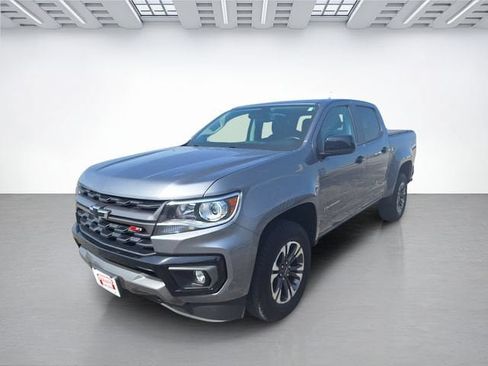 Used 2021 Chevrolet Colorado Z71 w/ Safety Package AWD/4WD image 8