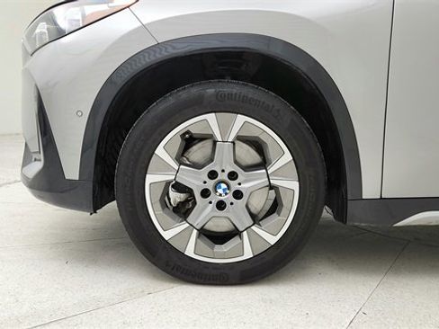 Used 2025 BMW X1 xDrive28i image 9