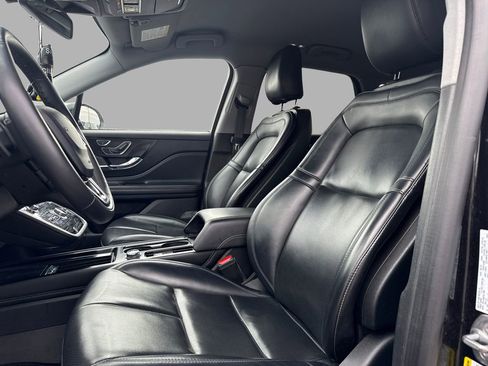 Used 2022 Lincoln Corsair AWD w/ Equipment Group 101A image 9