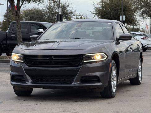 Used 2022 Dodge Charger SXT image 5