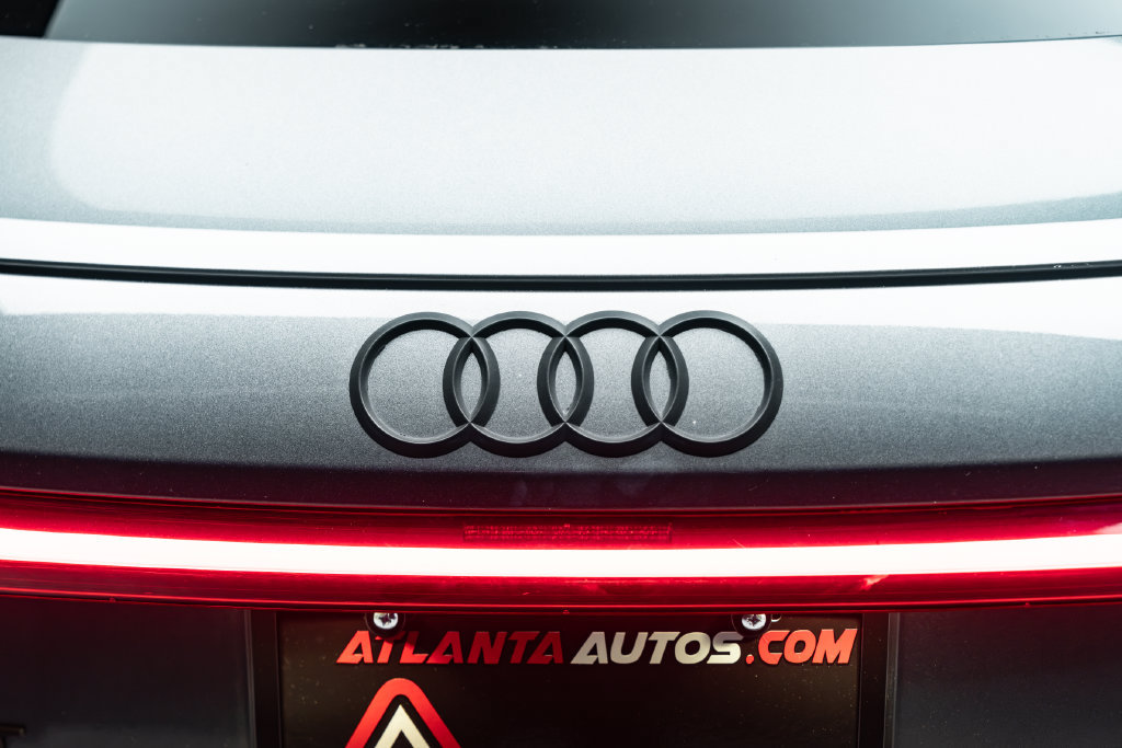 Used 2022 Audi e-tron GT Premium Plus AWD/4WD image 16