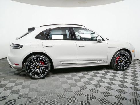 New 2026 Porsche Macan GTS image 29