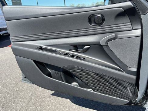 New 2026 Hyundai Elantra SEL Sport image 23