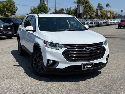 Used 2019 Chevrolet Traverse RS FWD image 2
