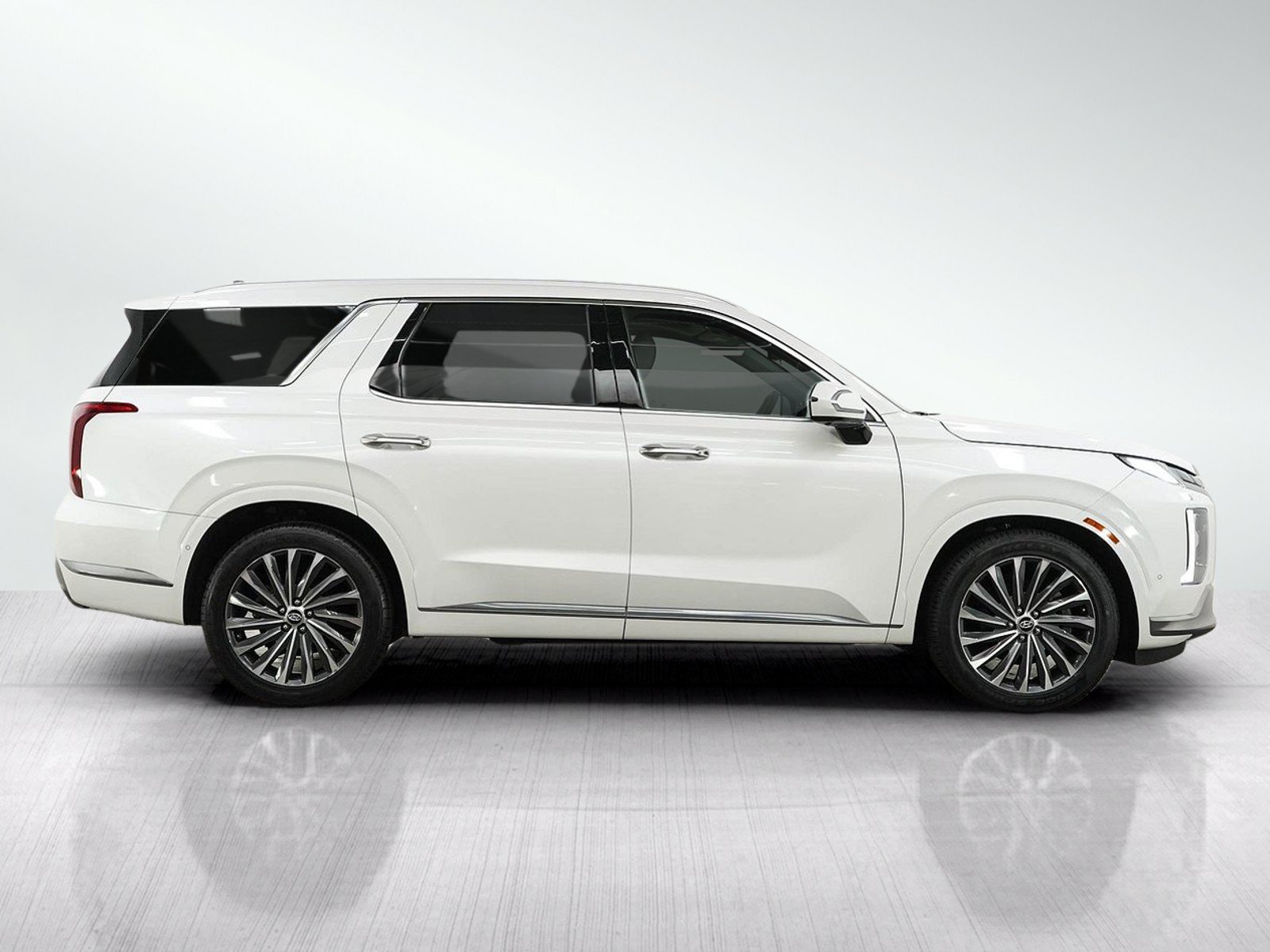Used 2023 Hyundai Palisade Calligraphy AWD/4WD image 6