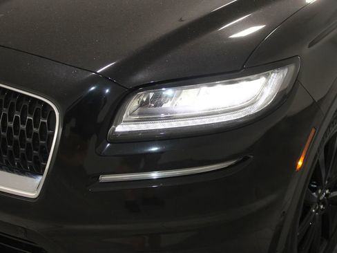 Used 2022 Lincoln Nautilus Reserve w/ Equipment Group 201A image 60