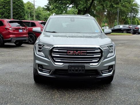 Used 2023 GMC Terrain SLT AWD/4WD image 2
