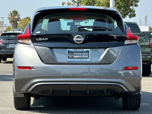 Certified 2025 Nissan Leaf S FWD image 5