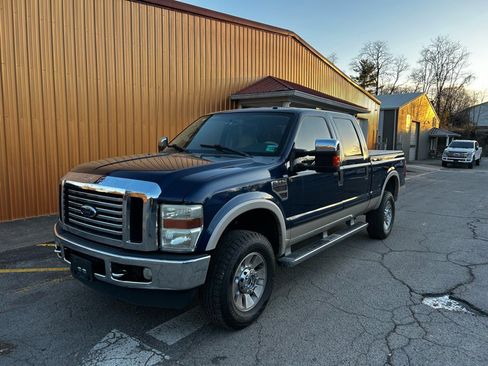 Used 2009 Ford F350 Lariat image 1