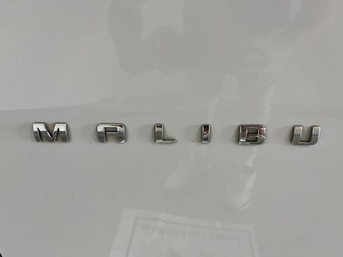 Used 2023 Chevrolet Malibu LT FWD image 39