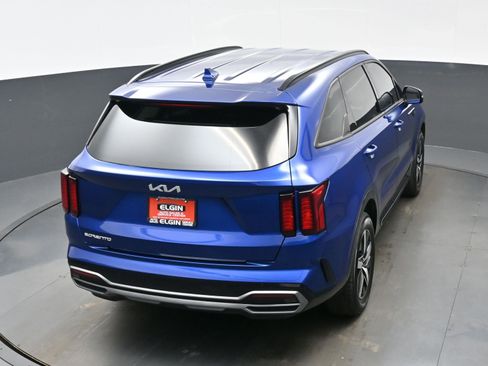 Used 2023 Kia Sorento S FWD image 40
