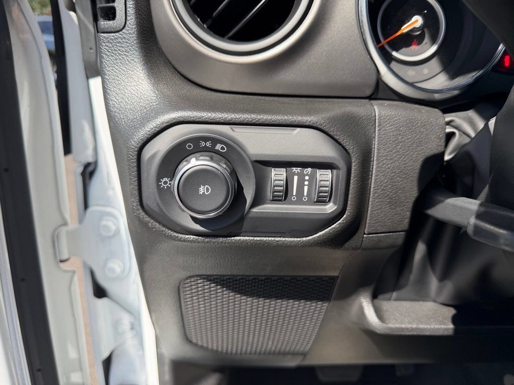 Used 2022 Jeep Wrangler Unlimited Sport AWD/4WD image 20