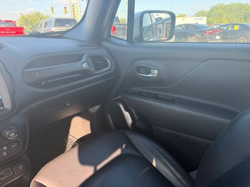 Used 2020 Jeep Renegade Altitude AWD/4WD image 63