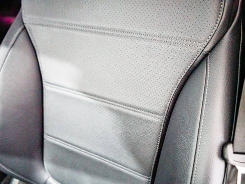 Used 2023 Mercedes-Benz C 300 Sedan image 26