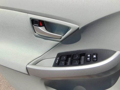 Used 2012 Toyota Prius Three FWD image 19