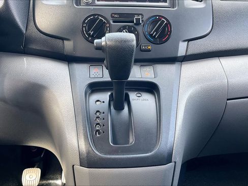Used 2021 Nissan NV200 S w/ Back Door Glass Package image 35
