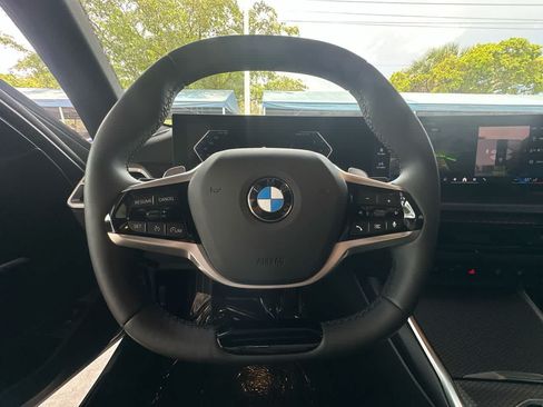 Used 2025 BMW 330i Sedan RWD image 15