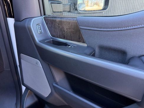 New 2026 Ford F250 Lariat w/ Black Appearance Package image 26