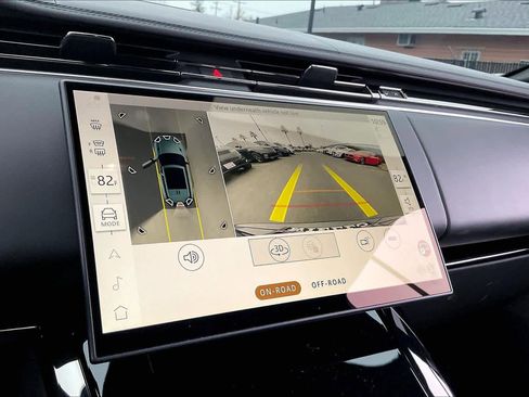 Used 2025 Land Rover Range Rover Sport Autobiography image 24