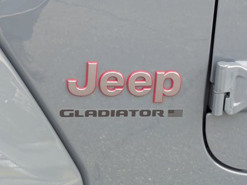New 2026 Jeep Gladiator Rubicon w/ Safety Group AWD/4WD image 29