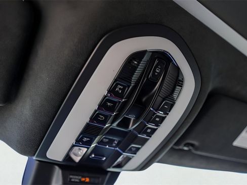 Used 2022 Porsche Macan GTS image 26