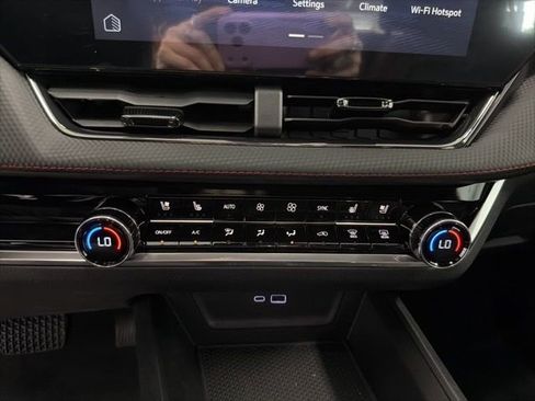 New 2026 Chevrolet Equinox RS w/ Convenience Package III FWD image 19