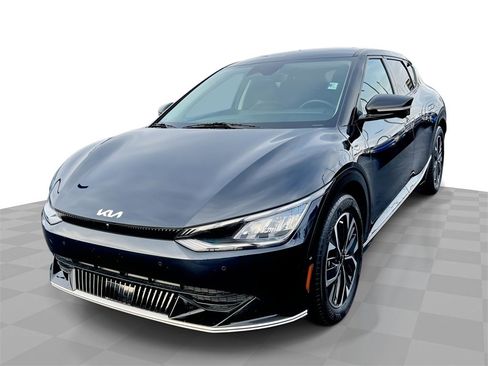 Used 2022 Kia EV6 Wind w/ Wind Technology Package image 1