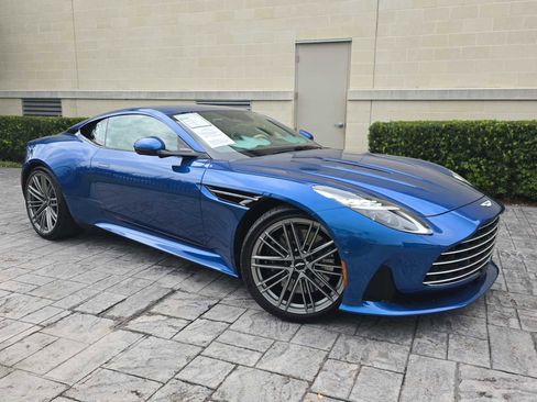 Used 2024 Aston Martin DB12 Coupe image 22