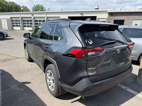 Used 2019 Toyota RAV4 LE w/ All Weather Liner Package AWD/4WD image 9