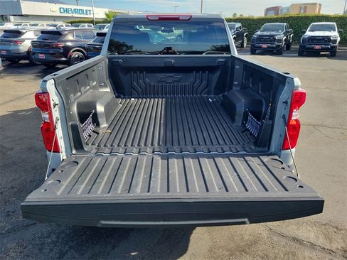 Used 2025 Chevrolet Silverado 1500 Custom image 24